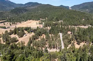 2749 Jumpoff Joe Creek Rd, Grants Pass, OR 97526 - Photo 41