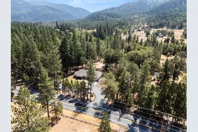 2749 Jumpoff Joe Creek Road, Grants Pass, OR 97526 - Photo 43