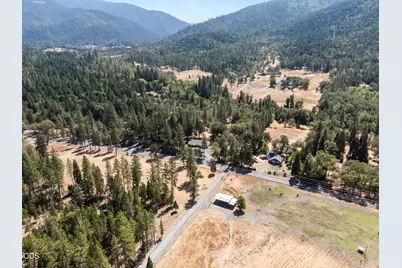 2749 Jumpoff Joe Creek Road, Grants Pass, OR 97526 - Photo 37