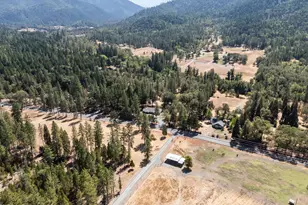 2749 Jumpoff Joe Creek Rd, Grants Pass, OR 97526 - Photo 37