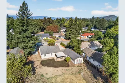1409 Florence Lane, Grants Pass, OR 97527 - Photo 37