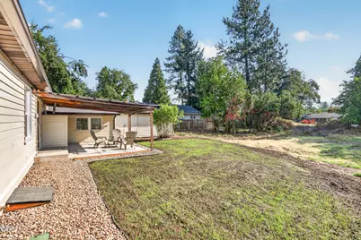 1409 Florence Lane, Grants Pass, OR 97527 - Photo 33