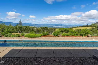7012 Pine Ridge Drive, Medford, OR 97504 - Photo 61