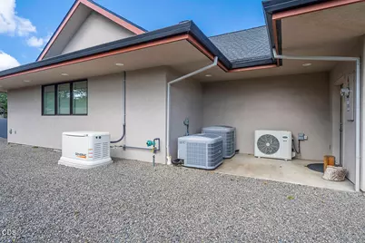 7012 Pine Ridge Drive, Medford, OR 97504 - Photo 65
