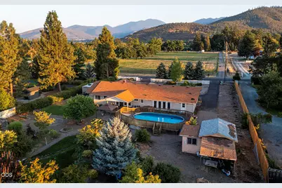 1850 Camp Baker Road, Medford, OR 97501 - Photo 1