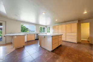 1850 Camp Baker Rd, Medford, OR 97501 - Photo 17