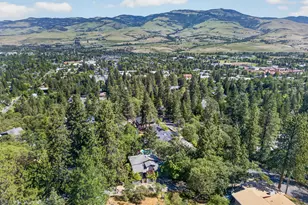 1071 Wildwood Way, Ashland, OR 97520 - Photo 47