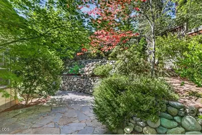 1071 Wildwood Way, Ashland, OR 97520 - Photo 43