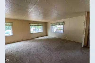 332 Beechwood Drive, Grants Pass, OR 97526 - Photo 5
