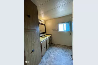 332 Beechwood Drive, Grants Pass, OR 97526 - Photo 11