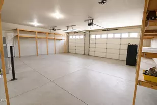 3707 Birddog Dr, Klamath Falls, OR 97603 - Photo 9