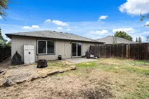 447 Mace Rd, Medford, OR 97501 - Photo 23