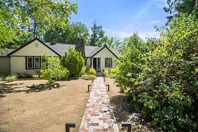 3184 Old Stage Road, Central Point, OR 97502 - Photo 3