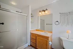 1050 NE Butler Market Rd, Bend, OR 97701 - Photo 23