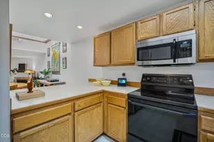 1050 NE Butler Market Rd, Bend, OR 97701 - Photo 11