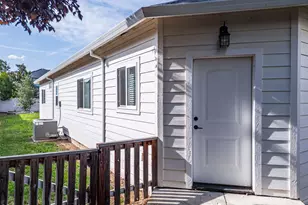 1630 Summer Pl, Talent, OR 97540 - Photo 49