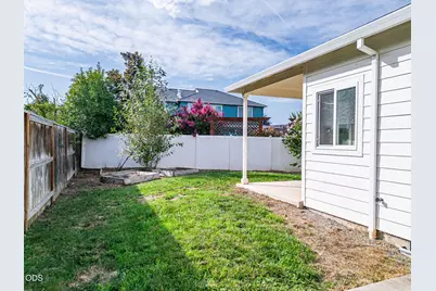 1630 Summer Place, Talent, OR 97540 - Photo 47