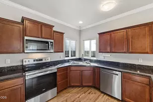 1630 Summer Pl, Talent, OR 97540 - Photo 19