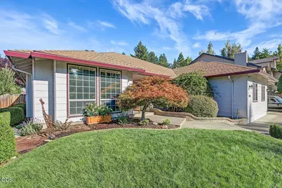 1553 Cypress Point Drive, Medford, OR 97504 - Photo 11