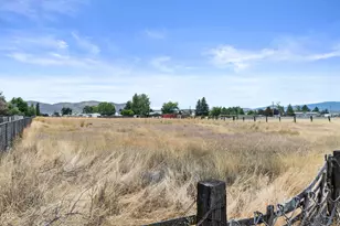 2717 Old Midland Rd, Klamath Falls, OR 97603 - Photo 53