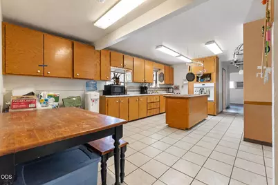 2717 Old Midland Road, Klamath Falls, OR 97603 - Photo 21