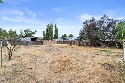 2717 Old Midland Road, Klamath Falls, OR 97603 - Photo 43