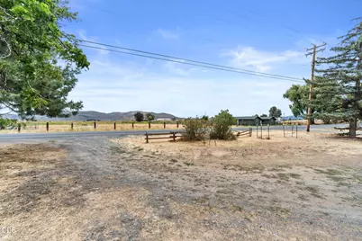 2717 Old Midland Road, Klamath Falls, OR 97603 - Photo 9