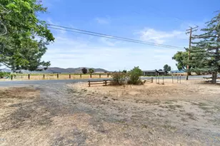 2717 Old Midland Rd, Klamath Falls, OR 97603 - Photo 9