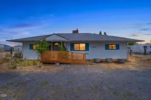 2717 Old Midland Rd, Klamath Falls, OR 97603 - Photo 1