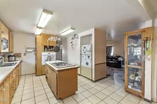 2717 Old Midland Rd, Klamath Falls, OR 97603 - Photo 25