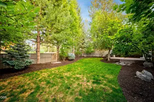 60826 Whitney Pl, Bend, OR 97702 - Photo 51
