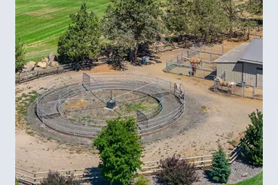 19100 Couch Market Road, Bend, OR 97701 - Photo 37