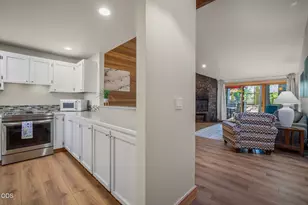 57367 Lake Aspen Ln, Sunriver, OR 97707 - Photo 5