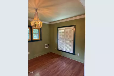 323 Laurel Street, Medford, OR 97501 - Photo 3