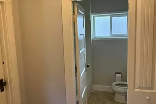 323 Laurel St, Medford, OR 97501 - Photo 11