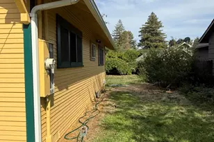 323 Laurel St, Medford, OR 97501 - Photo 17