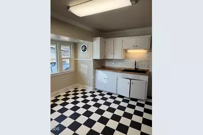 323 Laurel Street, Medford, OR 97501 - Photo 7
