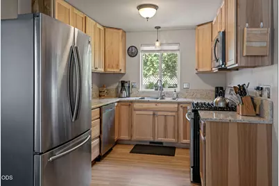 3242 NE Woodbury Court, Bend, OR 97701 - Photo 3
