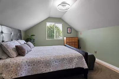 3242 NE Woodbury Court, Bend, OR 97701 - Photo 13