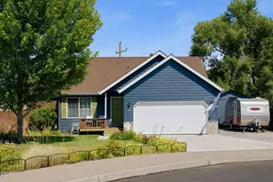 3242 NE Woodbury Ct, Bend, OR 97701 - Photo 1