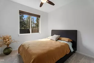 60415 Hedgewood Ln, Bend, OR 97702 - Photo 19