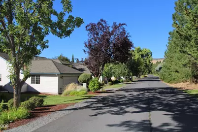 635 Hanks Street, Klamath Falls, OR 97601 - Photo 55