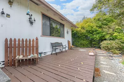 217 Southridge Way, Grants Pass, OR 97527 - Photo 3