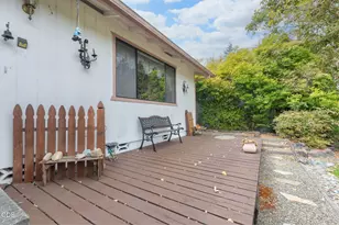 217 Southridge Way, Grants Pass, OR 97527 - Photo 3