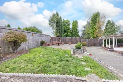 217 Southridge Way, Grants Pass, OR 97527 - Photo 27