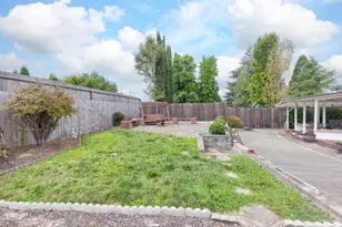 217 Southridge Way, Grants Pass, OR 97527 - Photo 27