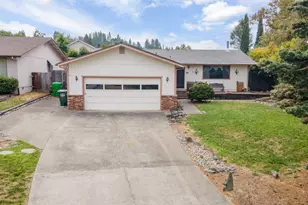 217 Southridge Way, Grants Pass, OR 97527 - Photo 1