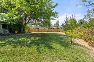 400 S Rose St, Phoenix, OR 97535 - Photo 23