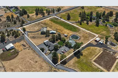 21785 Coyote Drive, Bend, OR 97702 - Photo 3
