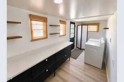 442 Michigan Avenue, Klamath Falls, OR 97601 - Photo 5